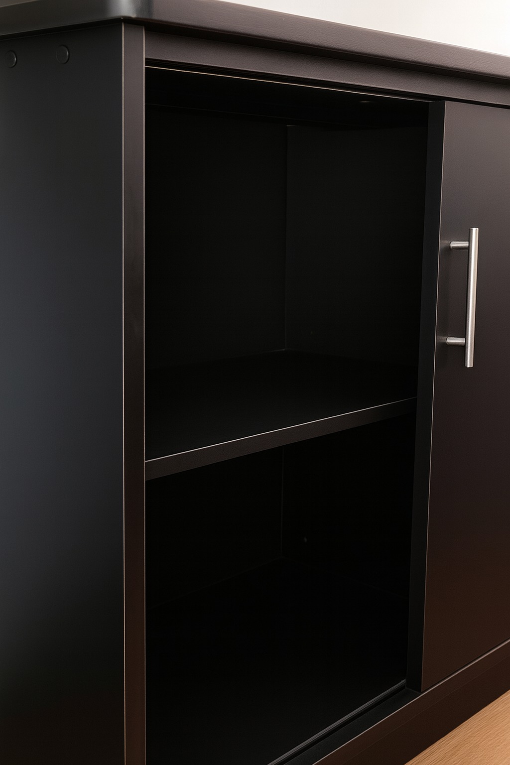 Aparador de Melamina Premium – 9/10 de estado, se vende por viaje 🧳 ¡Oferta imperdible!